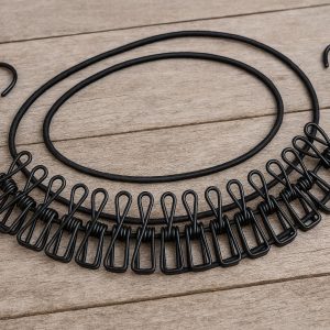 Portable Travel Clothes Line With Twelve Pegs And Adjustable Elastic Rope For Outdoor Camping